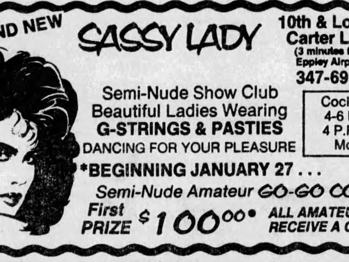 Stripteasers in Carter Lake,&nbsp;IA